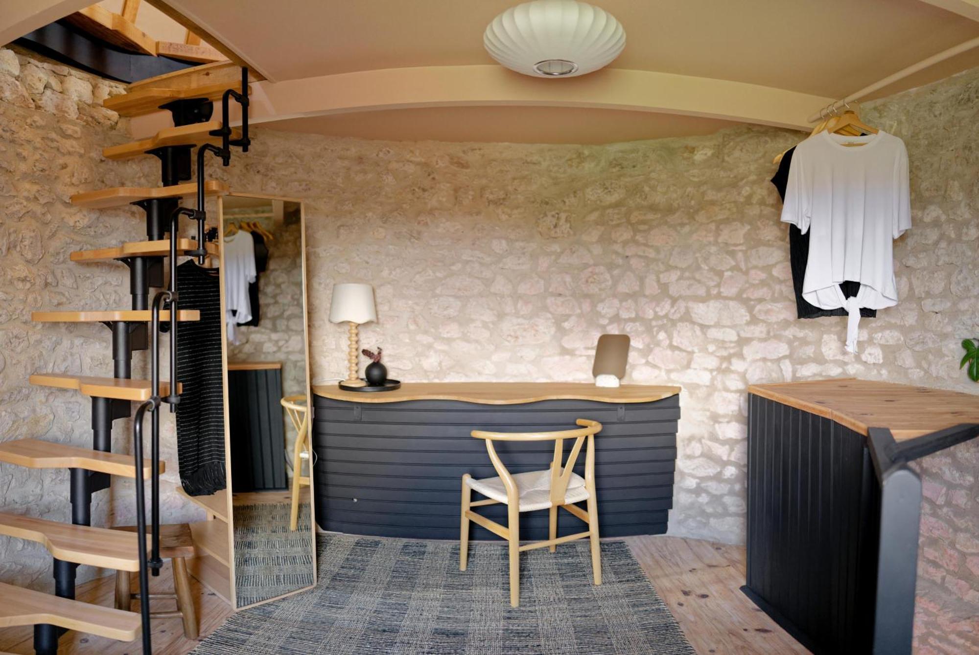 Enchanting Windmill Retreat Loubes-Bernac Bagian luar foto