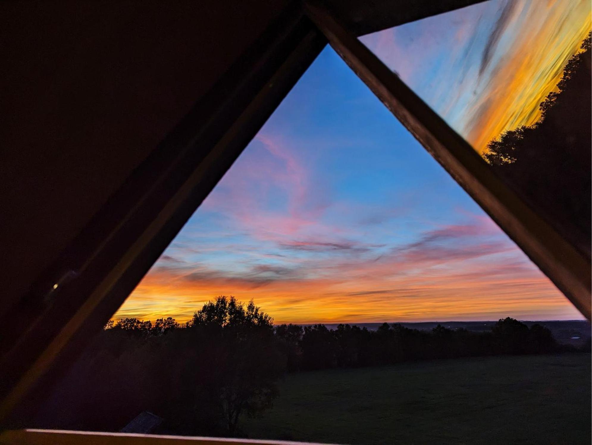 Enchanting Windmill Retreat Loubes-Bernac Bagian luar foto