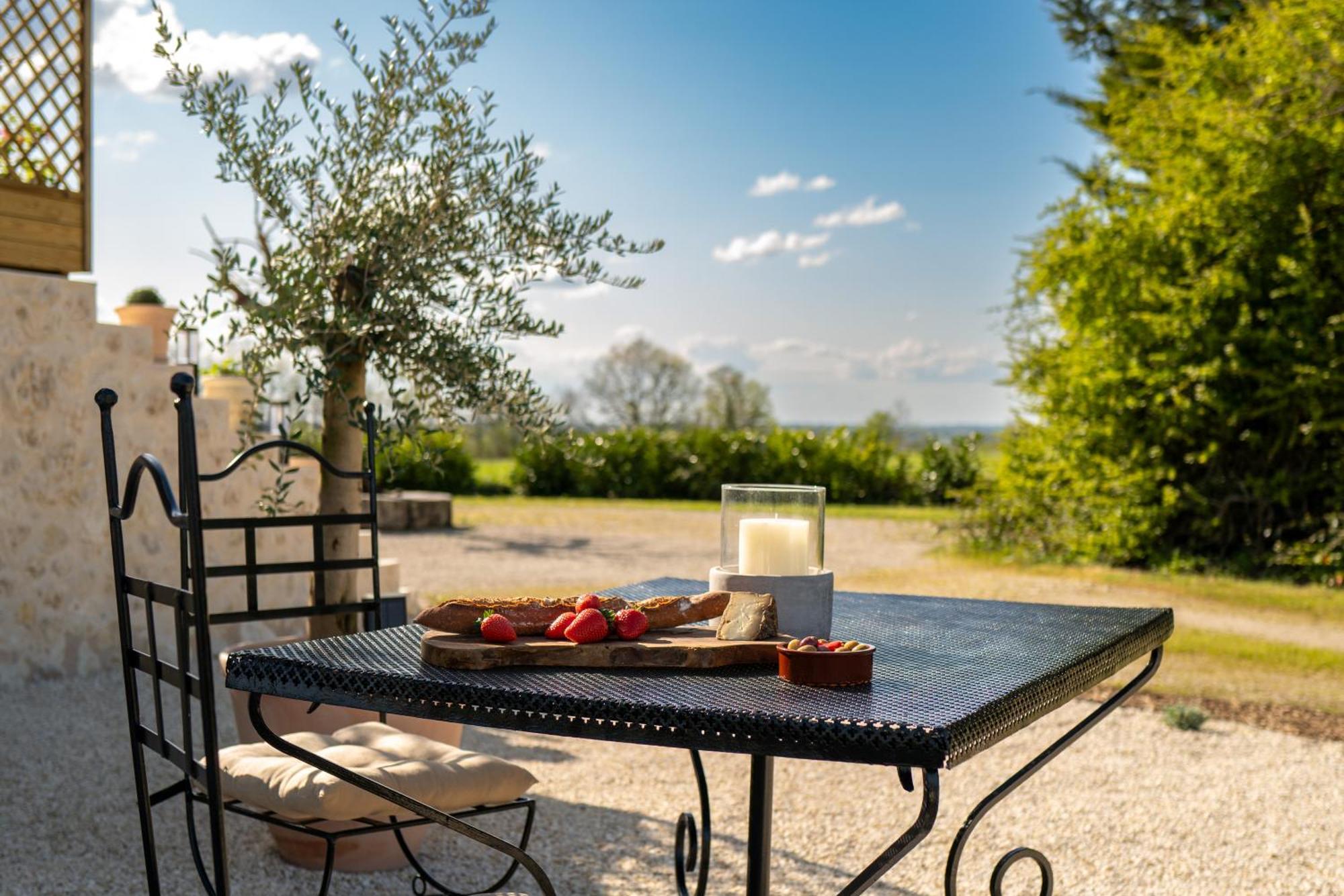 Enchanting Windmill Retreat Loubes-Bernac Bagian luar foto