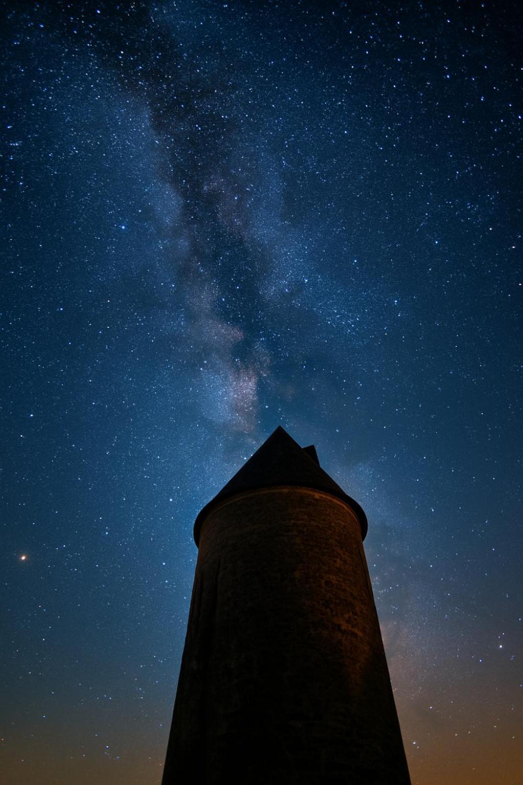 Enchanting Windmill Retreat Loubes-Bernac Bagian luar foto